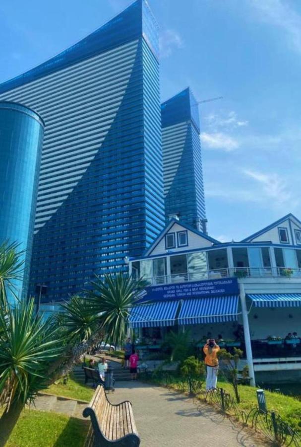Seaside Resort In New Orbi Twins Batumi Exterior foto
