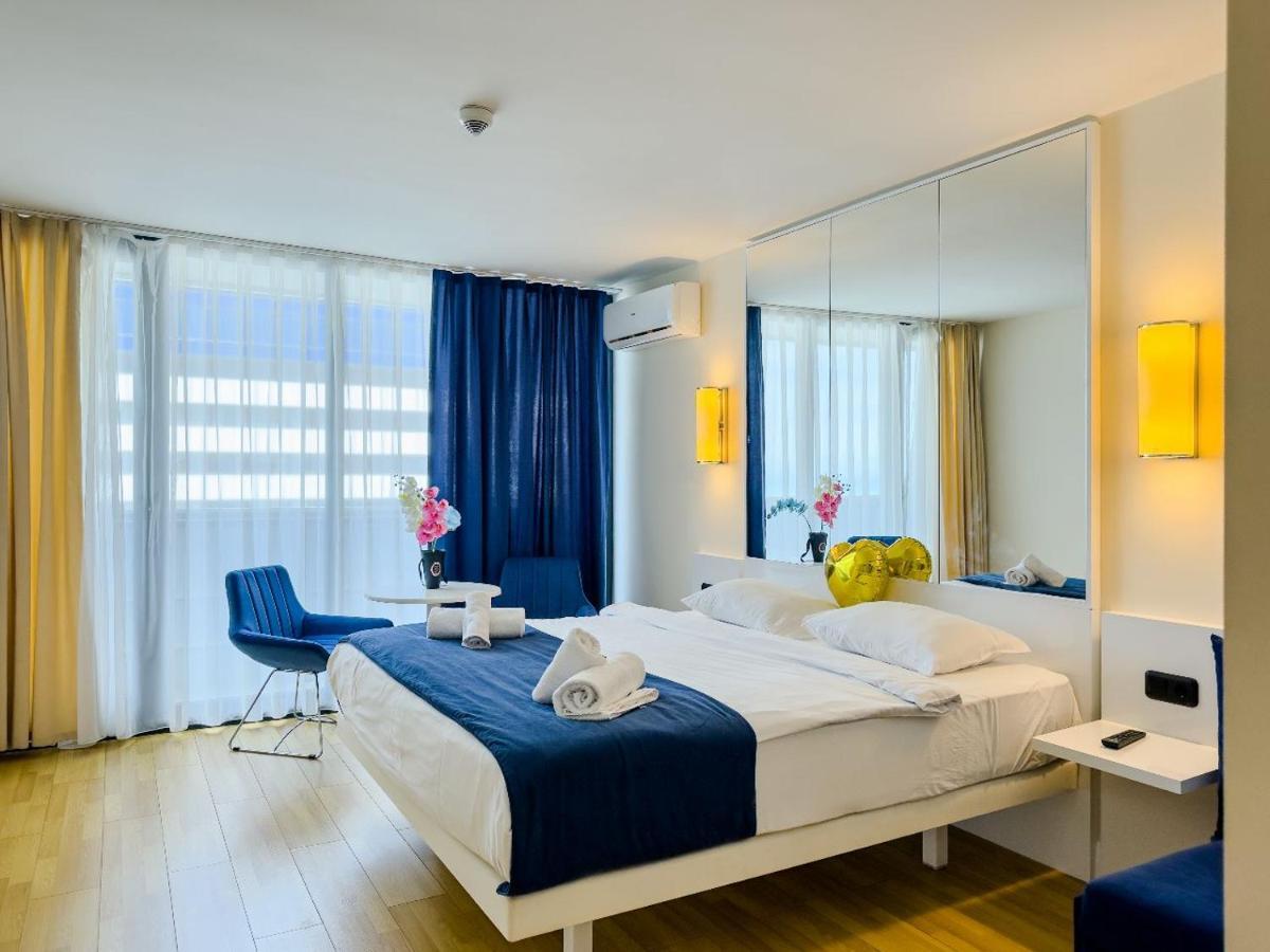 Seaside Resort In New Orbi Twins Batumi Exterior foto