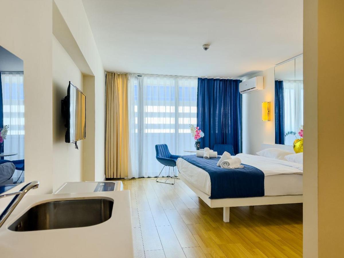 Seaside Resort In New Orbi Twins Batumi Exterior foto