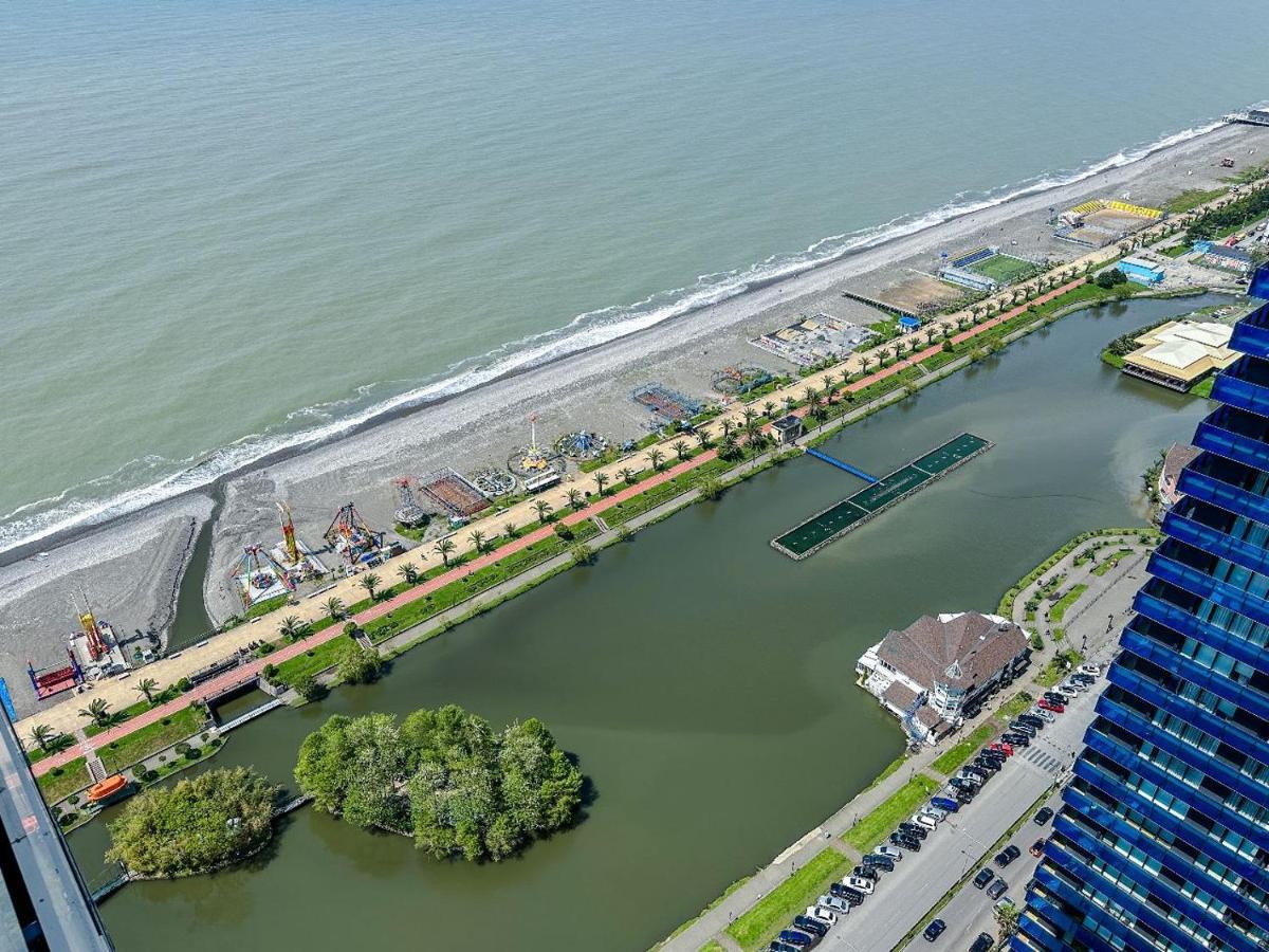 Seaside Resort In New Orbi Twins Batumi Exterior foto